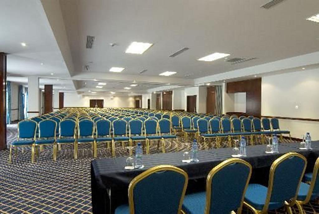 Golden Tulip Kumasi City Extérieur photo