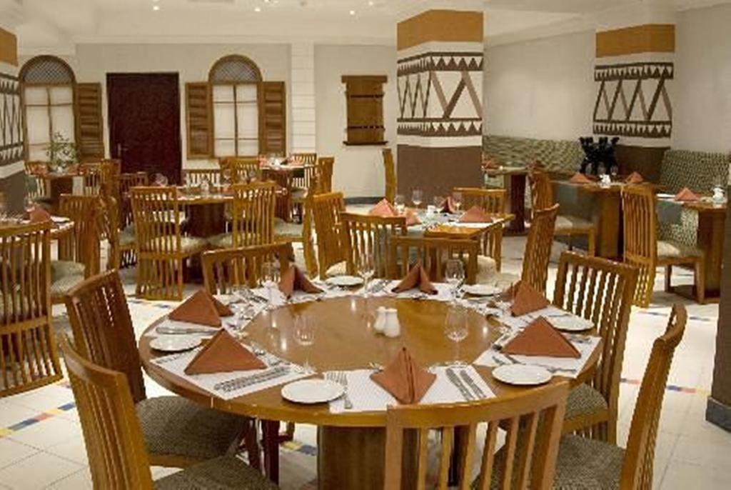 Golden Tulip Kumasi City Extérieur photo