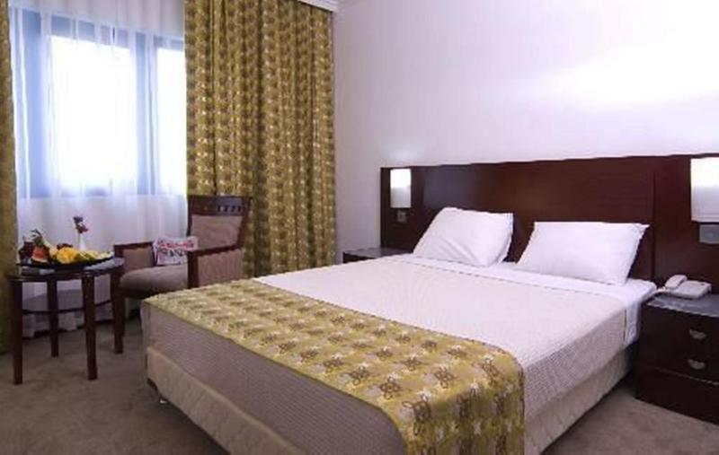 Golden Tulip Kumasi City Extérieur photo