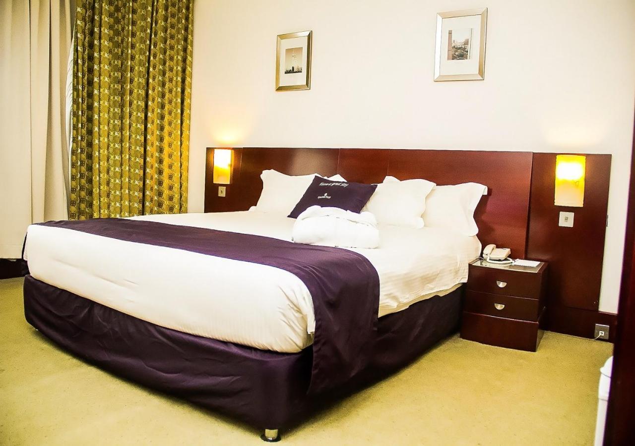 Golden Tulip Kumasi City Extérieur photo